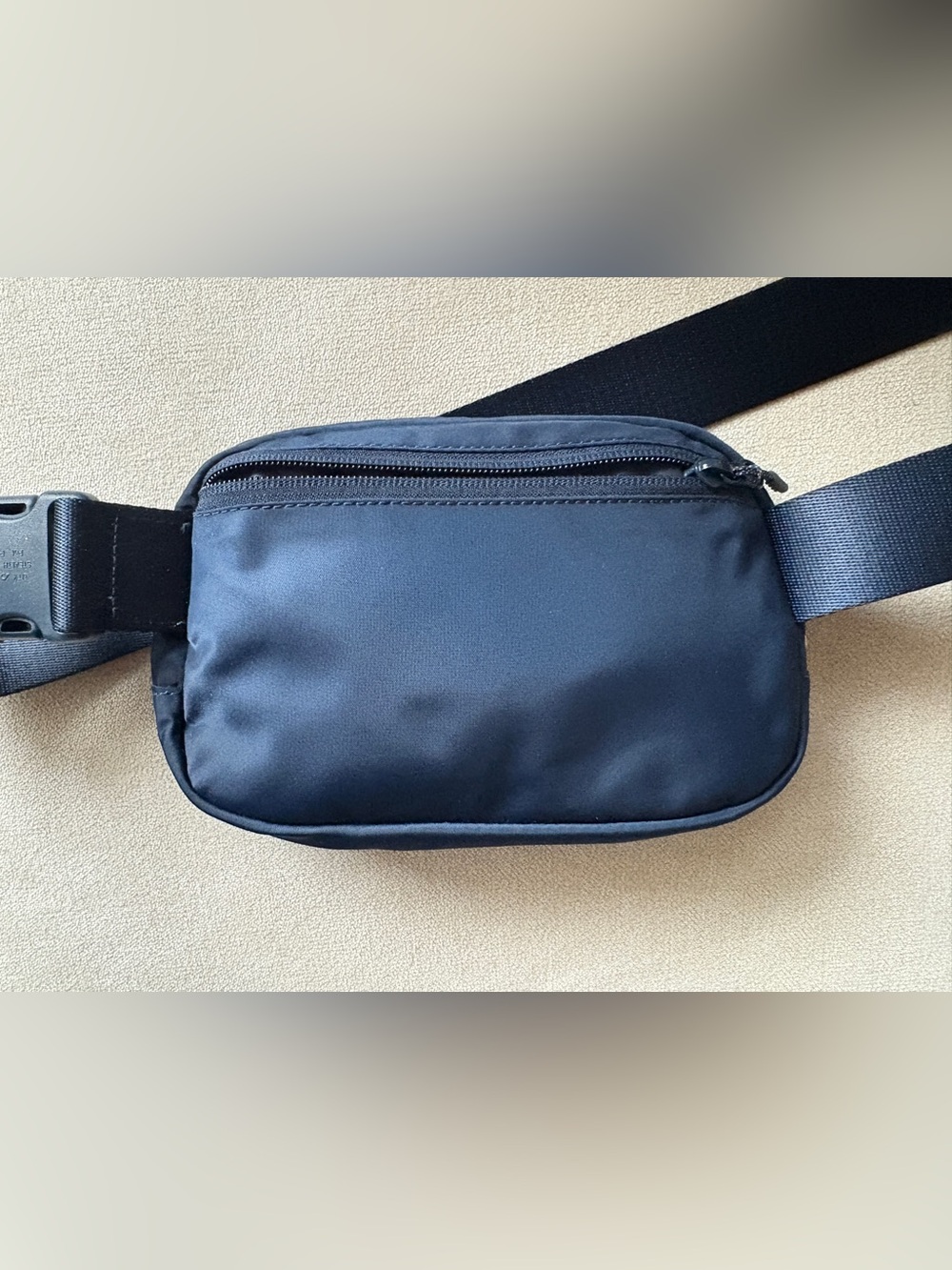 Lululemon mini navy crossbody/fanny pack - Picture 2 of 3